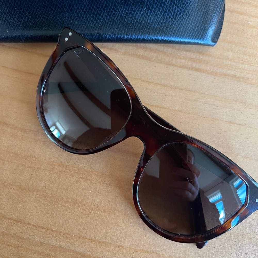 Celine Tortoise Polarized Sunglasses - Picture 6 of 7